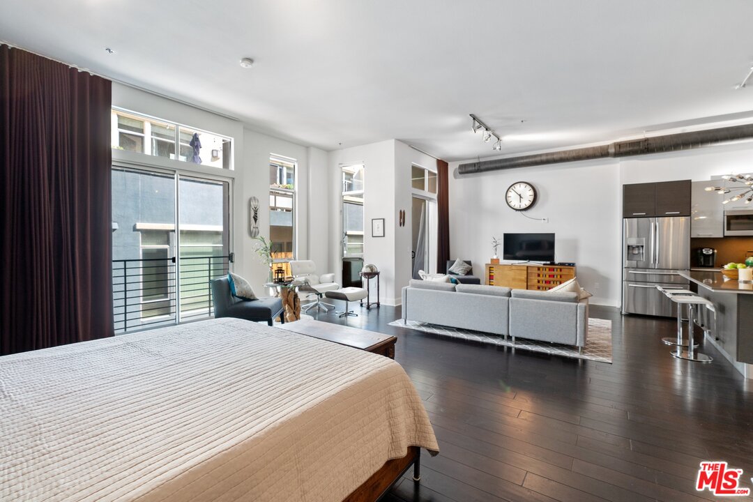 13320 Beach Avenue, Unit 306 Marina del Rey, CA 90292 - Photo 16 of 25