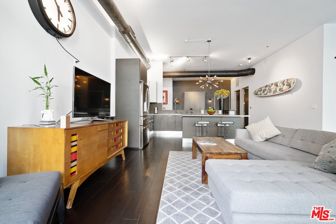 13320 Beach Avenue, Unit 306 Marina del Rey, CA 90292 - Photo 7 of 25