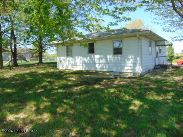 57 Wells Road Buffalo, KY 42716 - Photo 5 of 23 Left