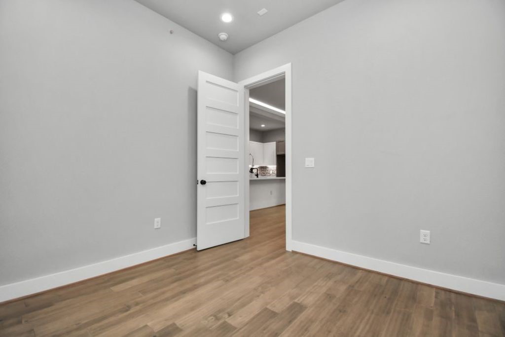 1320 Eberhard Street Houston, TX 77019 - Photo 22 of 45