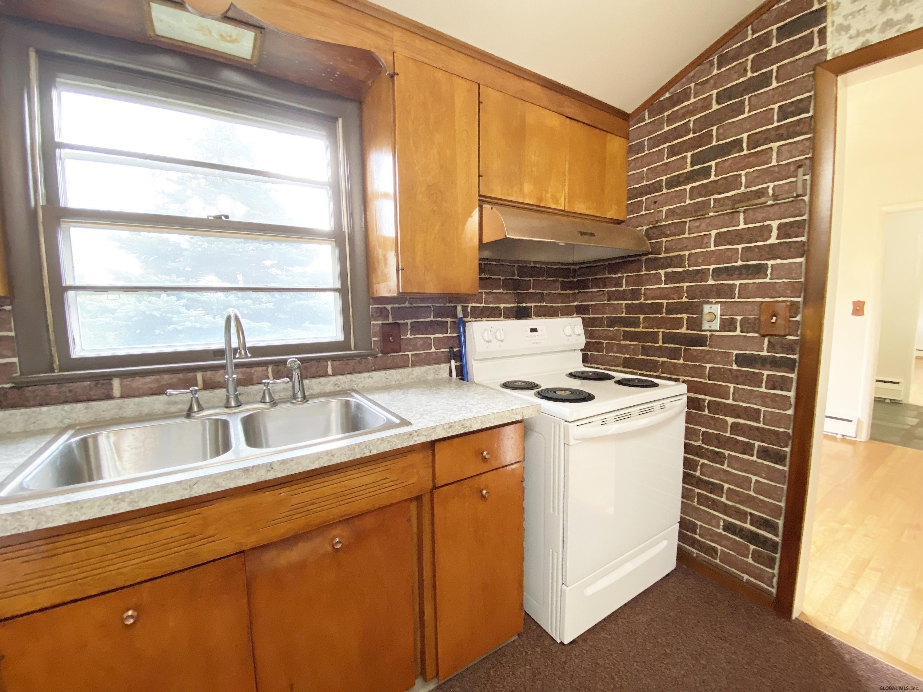 601 Pearse Road Niskayuna, NY 12309 - Photo 27 of 87 Photo 27