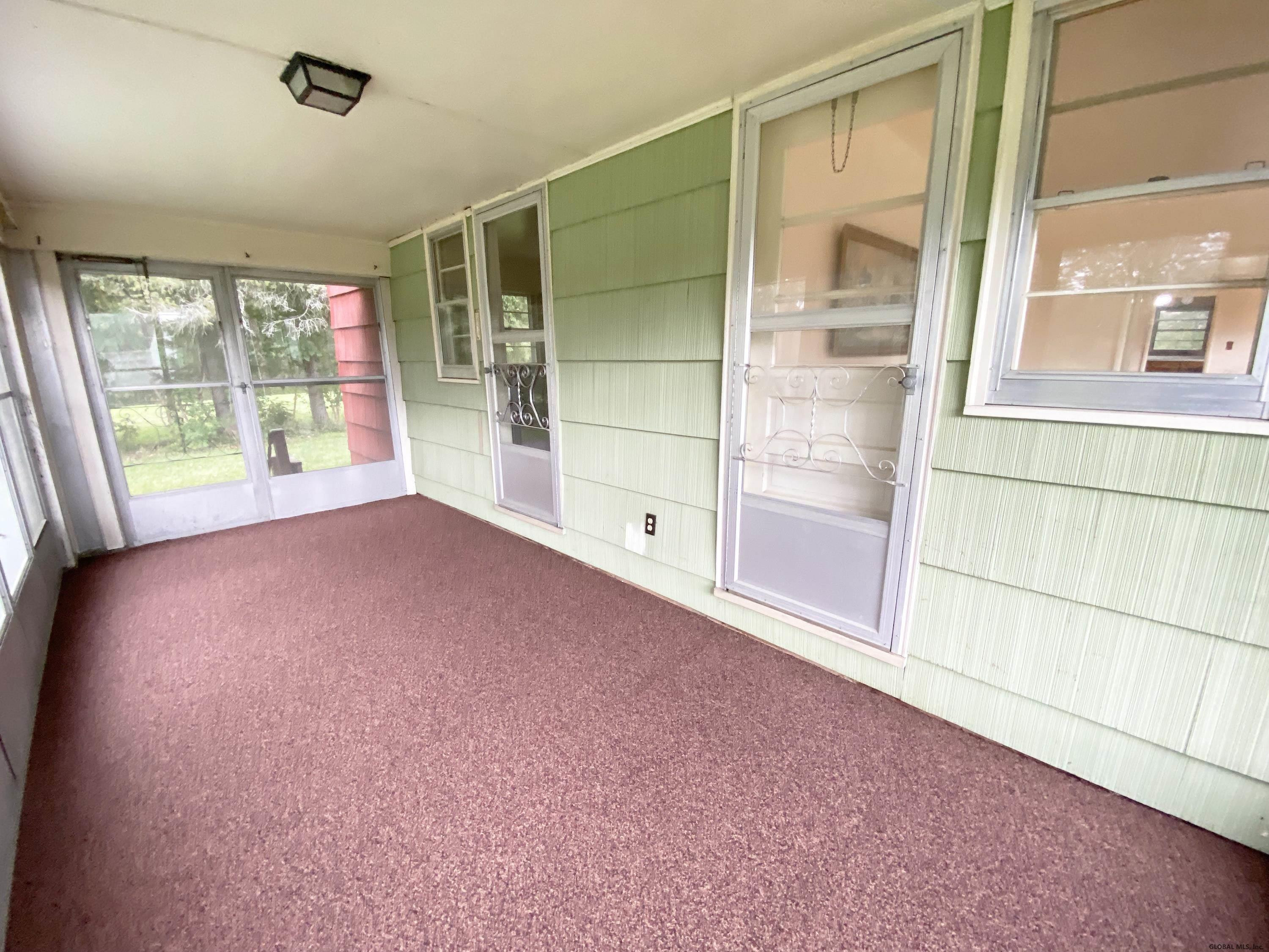 601 Pearse Road Niskayuna, NY 12309 - Photo 49 of 87 Photo 49