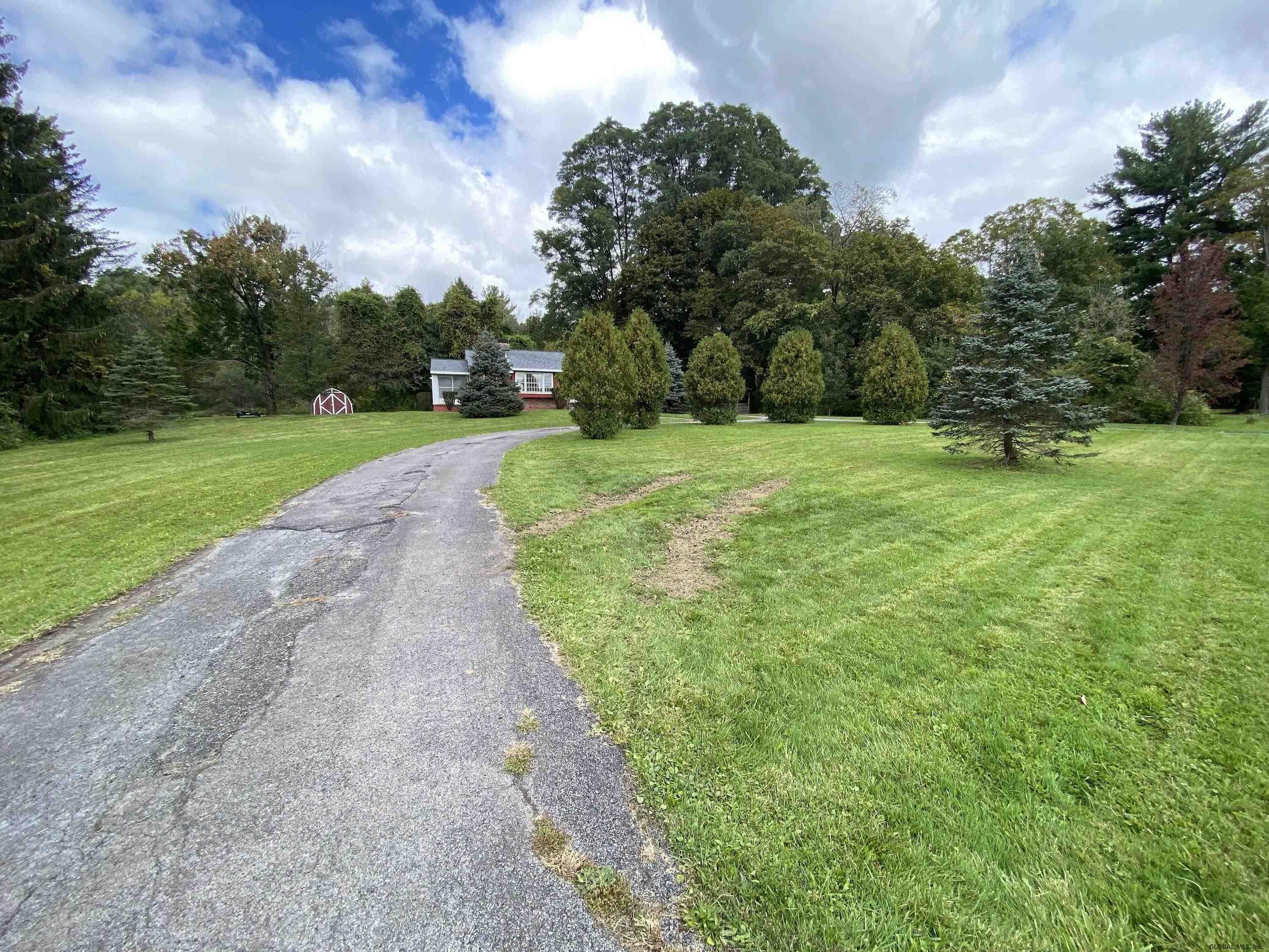 601 Pearse Road Niskayuna, NY 12309 - Photo 59 of 87 Photo 60