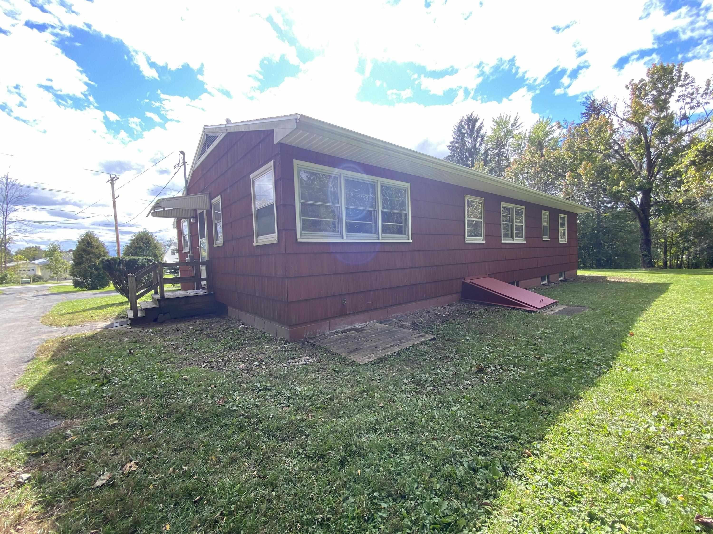 601 Pearse Road Niskayuna, NY 12309 - Photo 80 of 87 Photo 84
