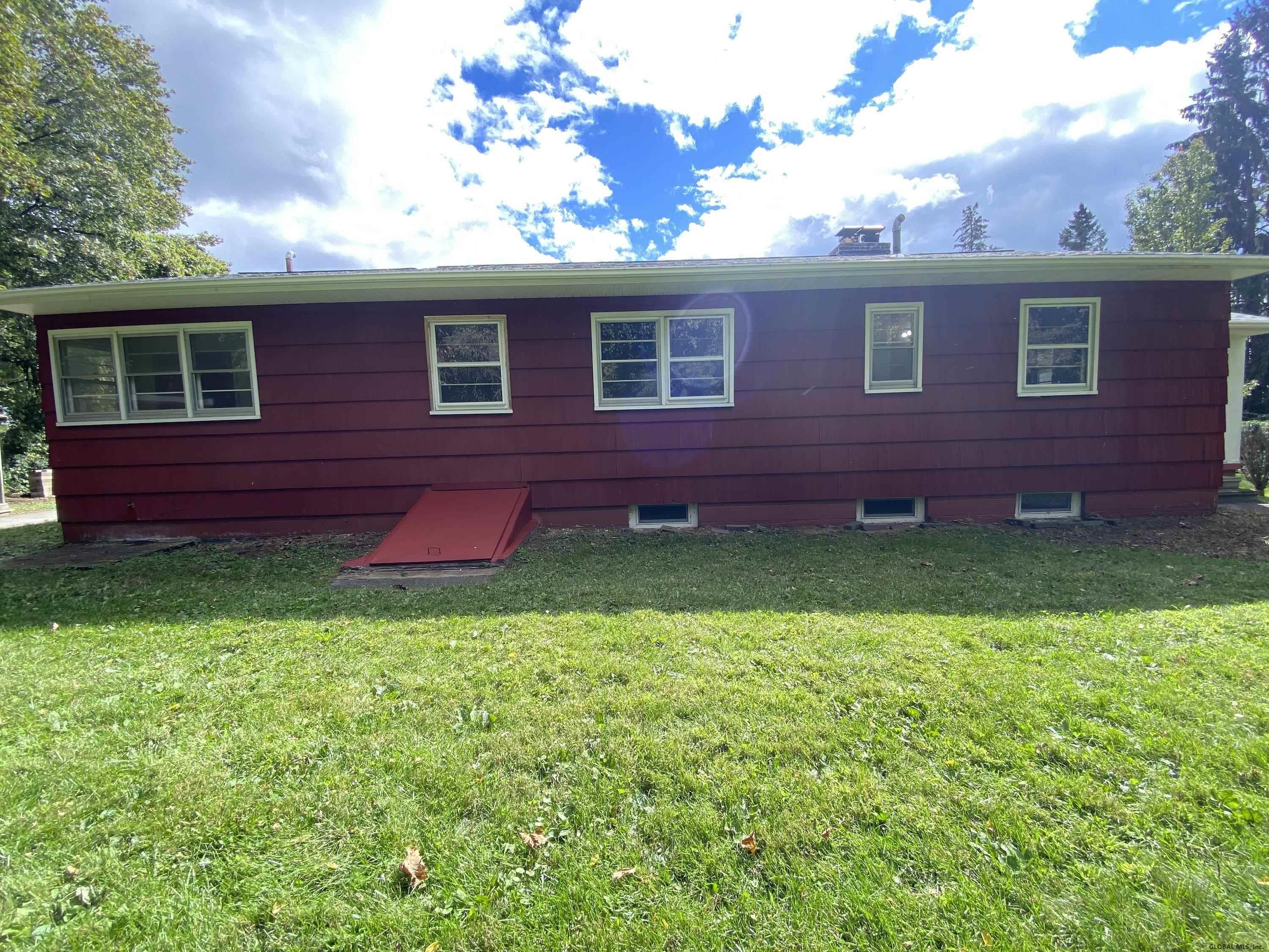 601 Pearse Road Niskayuna, NY 12309 - Photo 81 of 87 Photo 85