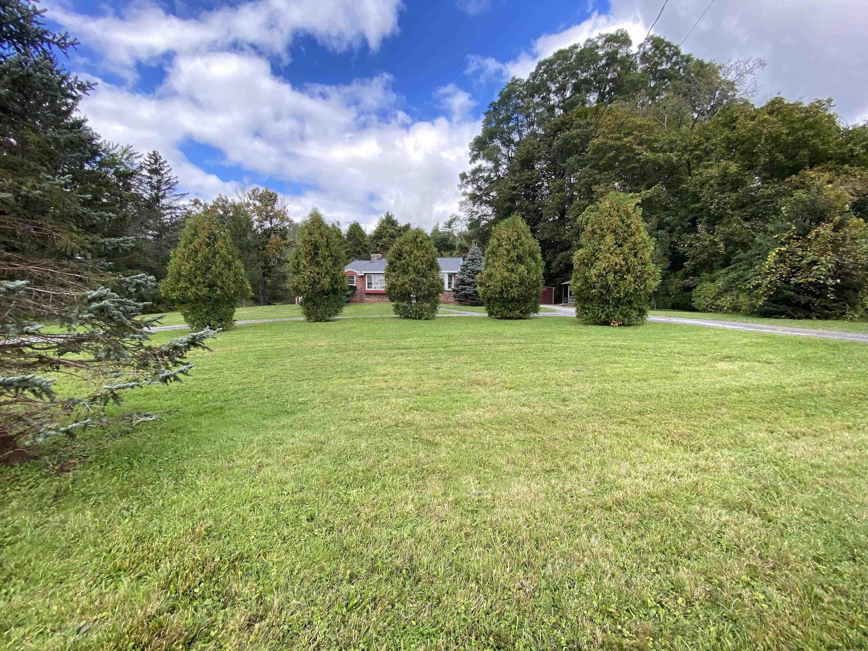 601 Pearse Road Niskayuna, NY 12309 - Photo 10 of 87 Photo 10