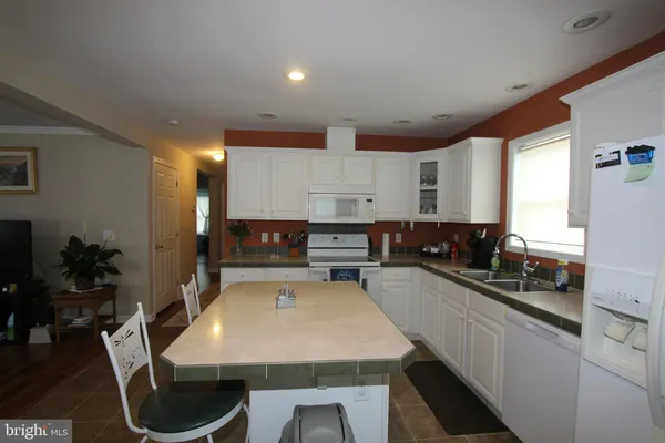 $185,000 | 77 Regan Court, Millville, NJ 08332