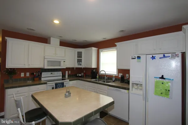 $185,000 | 77 Regan Court, Millville, NJ 08332