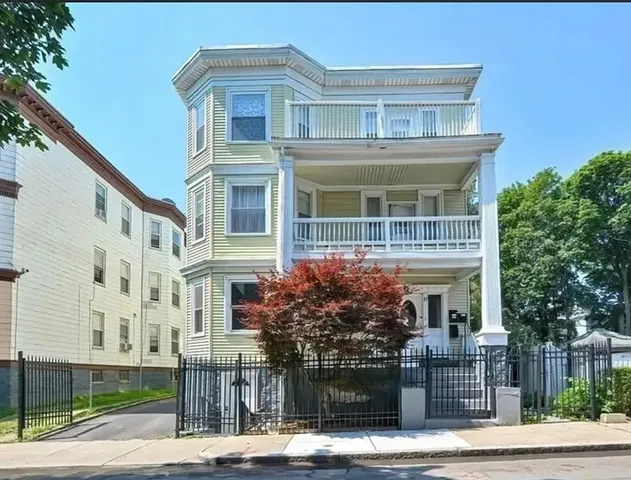 $4,000 | 17 Michigan Avenue, Unit 2, Boston, MA 02121