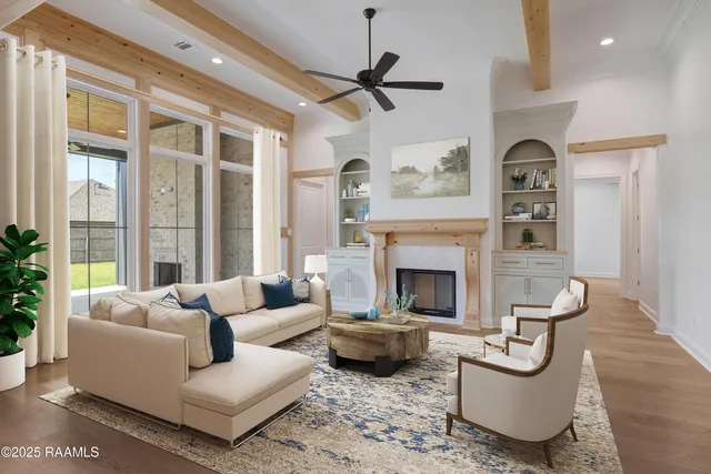 $669,000 | 204 Sabal Grv Lane, Youngsville, LA 70592