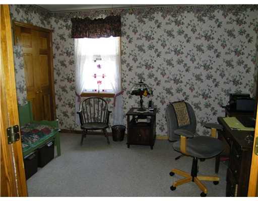2141 Hookstown Grade Road Clinton, PA 15026 - Photo 7 of 18 Den.