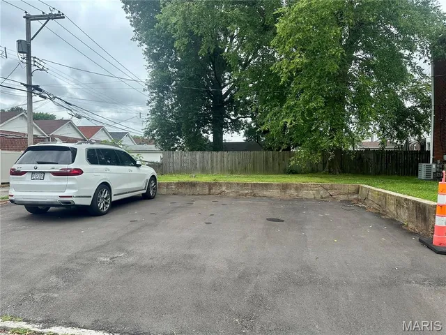 $675,000 | 5345 Quincy Street, St. Louis, MO 63109