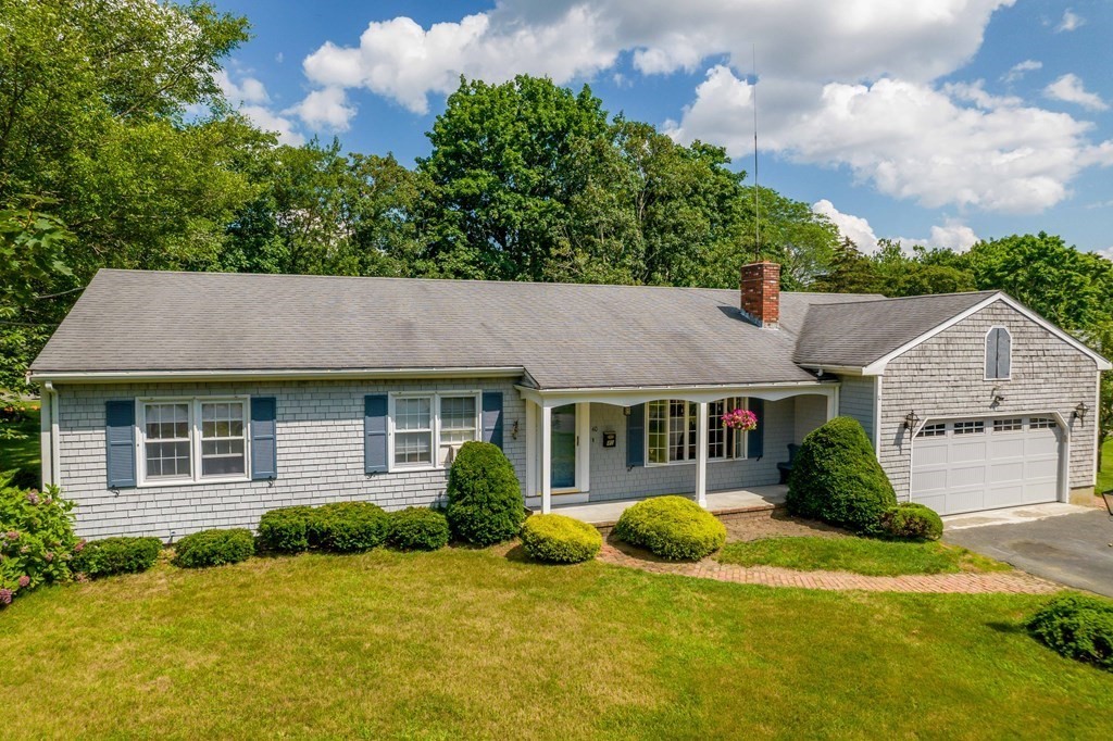40 Pearse Road Swansea, MA 02777 - Photo 2 of 38 Gallery Image 2