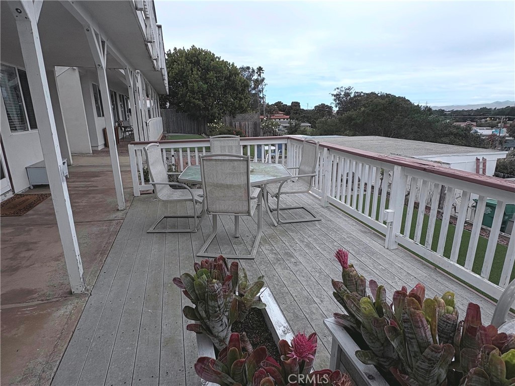 375 Surf Street Morro Bay, CA 93442 - Photo 13 of 40