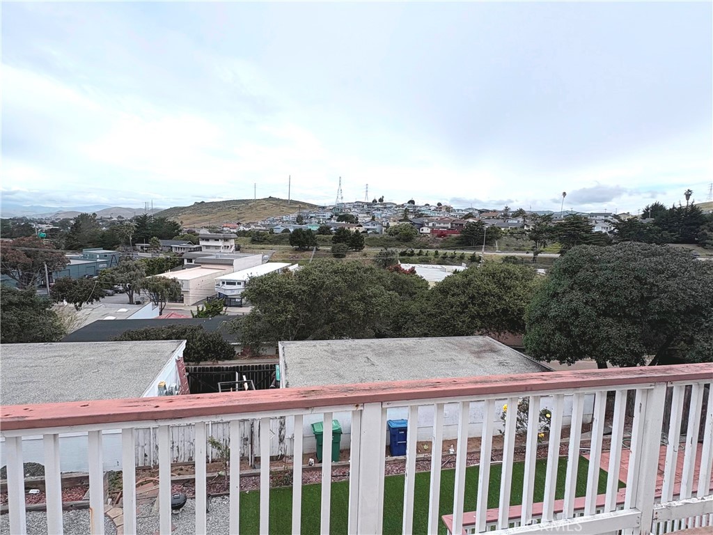 375 Surf Street Morro Bay, CA 93442 - Photo 21 of 40