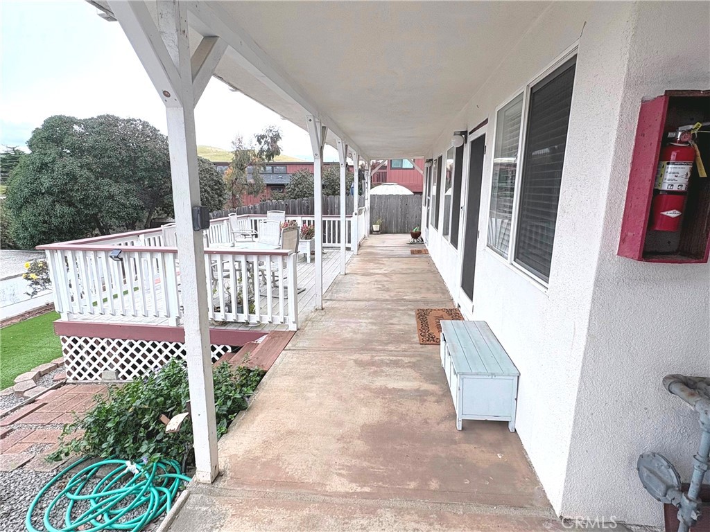 375 Surf Street Morro Bay, CA 93442 - Photo 5 of 40