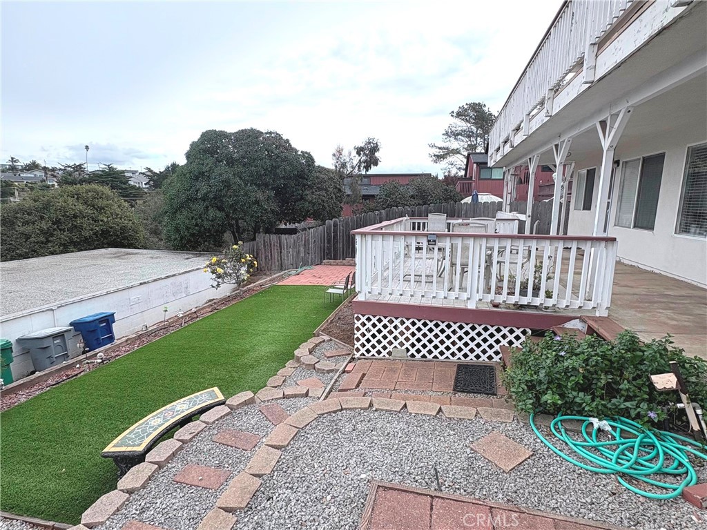 375 Surf Street Morro Bay, CA 93442 - Photo 7 of 40