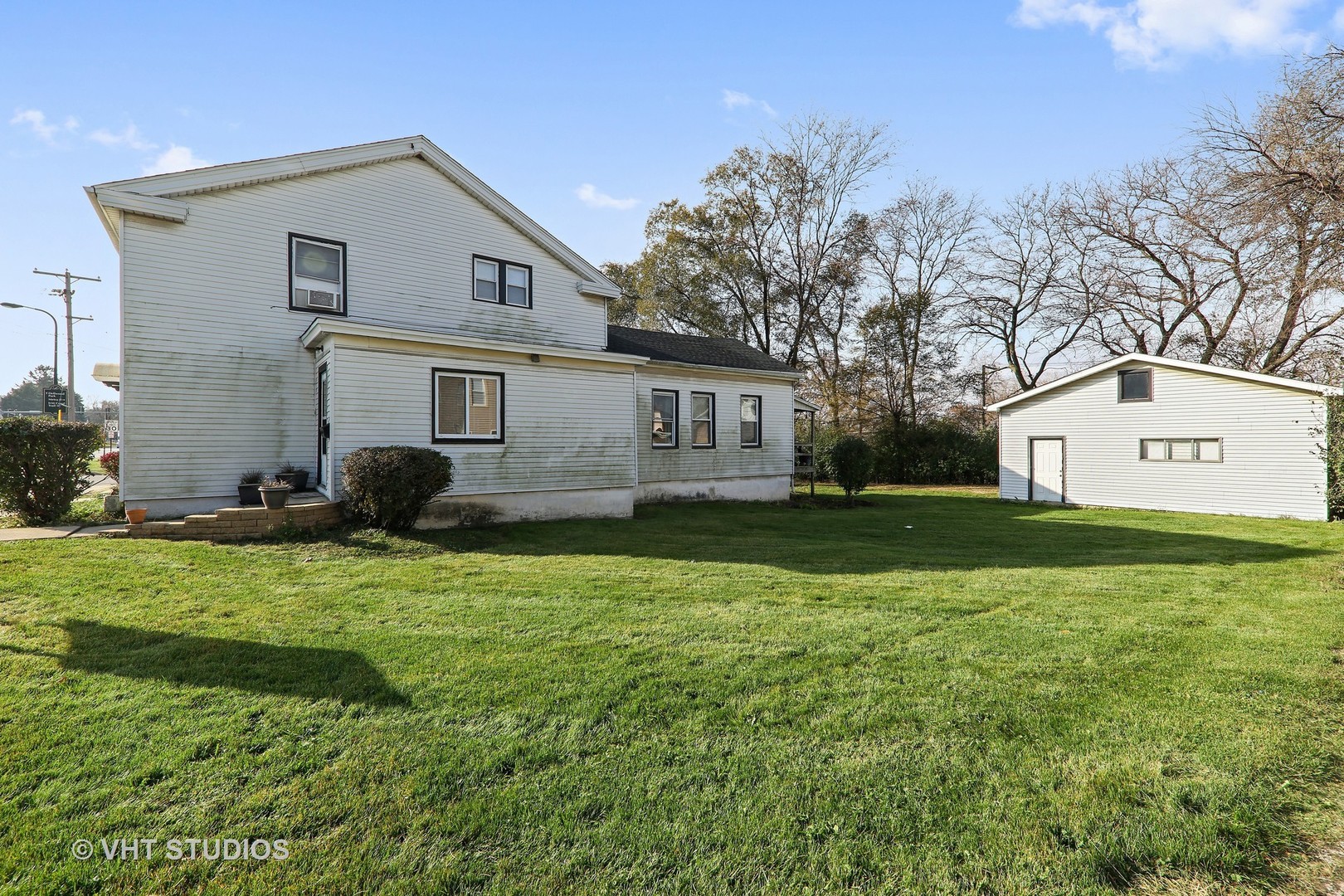 1141 South State Street Lockport, IL 60441 - Photo 7 of 15 a view of a house with a yard