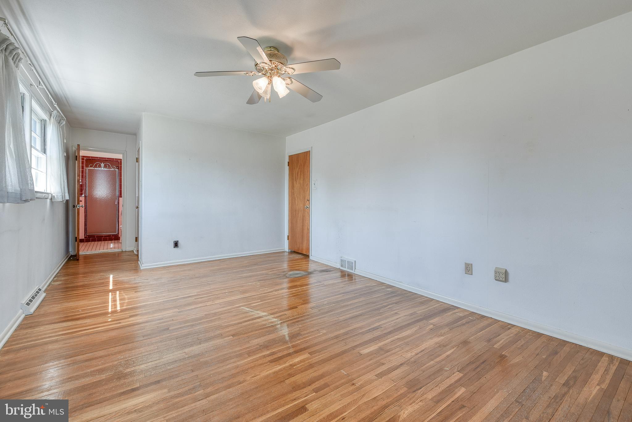 448 Lawrence Road Huntingdon Valley, PA 19006 - Photo 20 of 42 Gallery Image 20