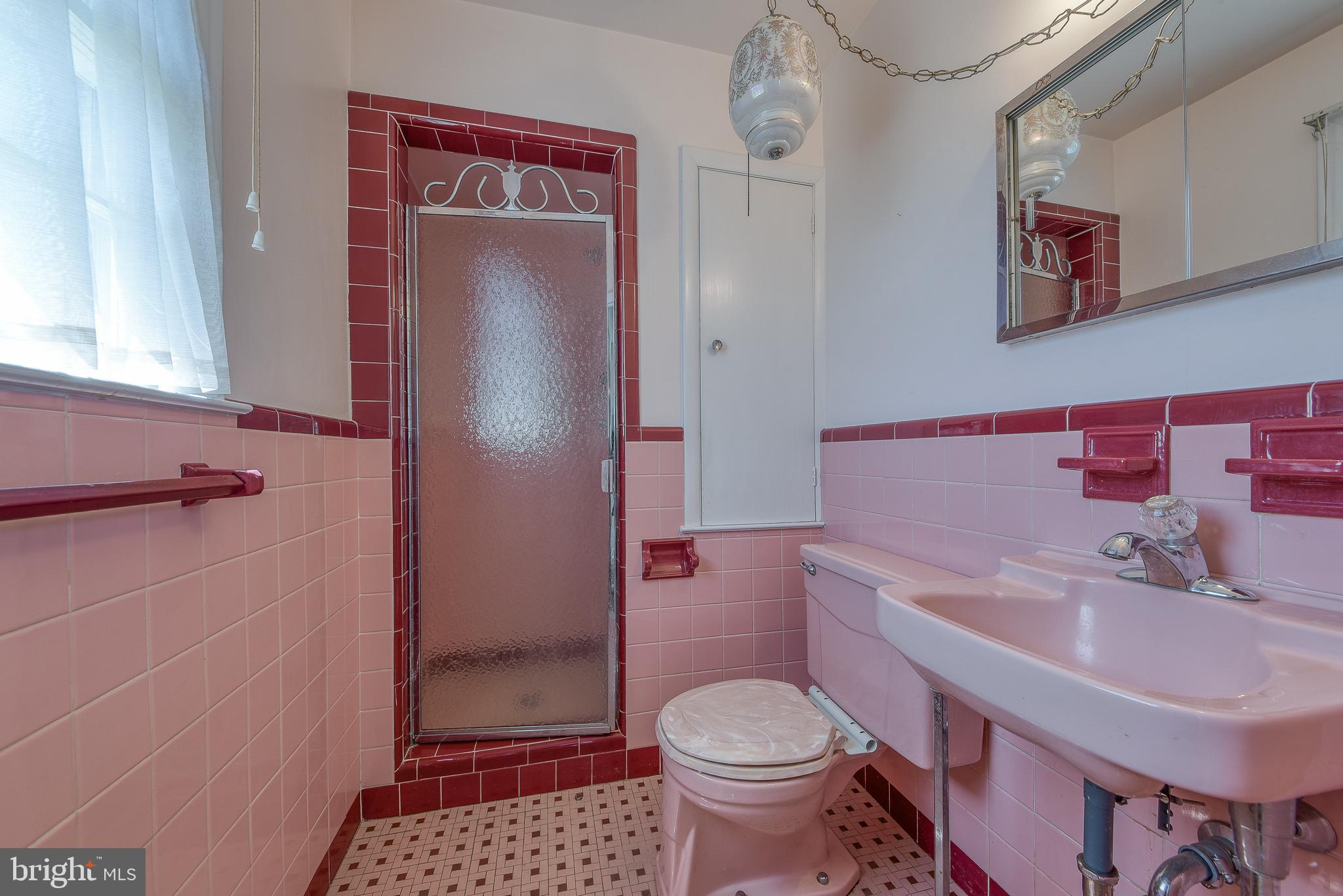448 Lawrence Road Huntingdon Valley, PA 19006 - Photo 22 of 42 Gallery Image 22