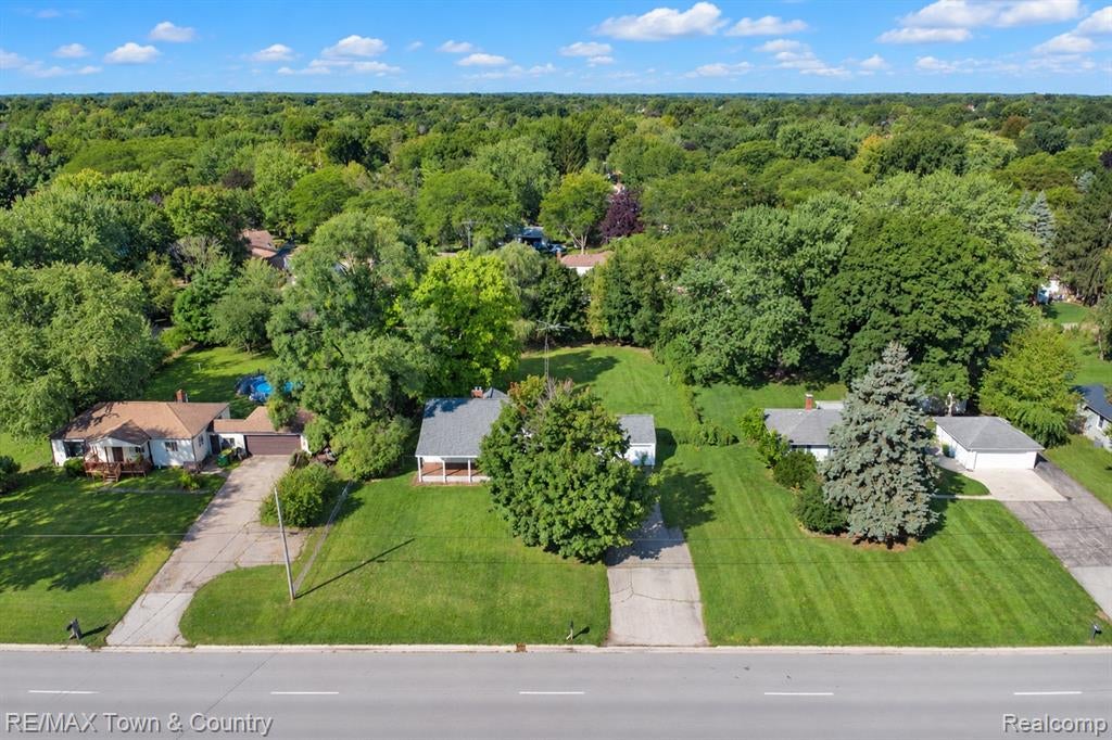 300 South Elms Road Flushing, MI 48433 - Photo 20 of 26 Gallery Image 20