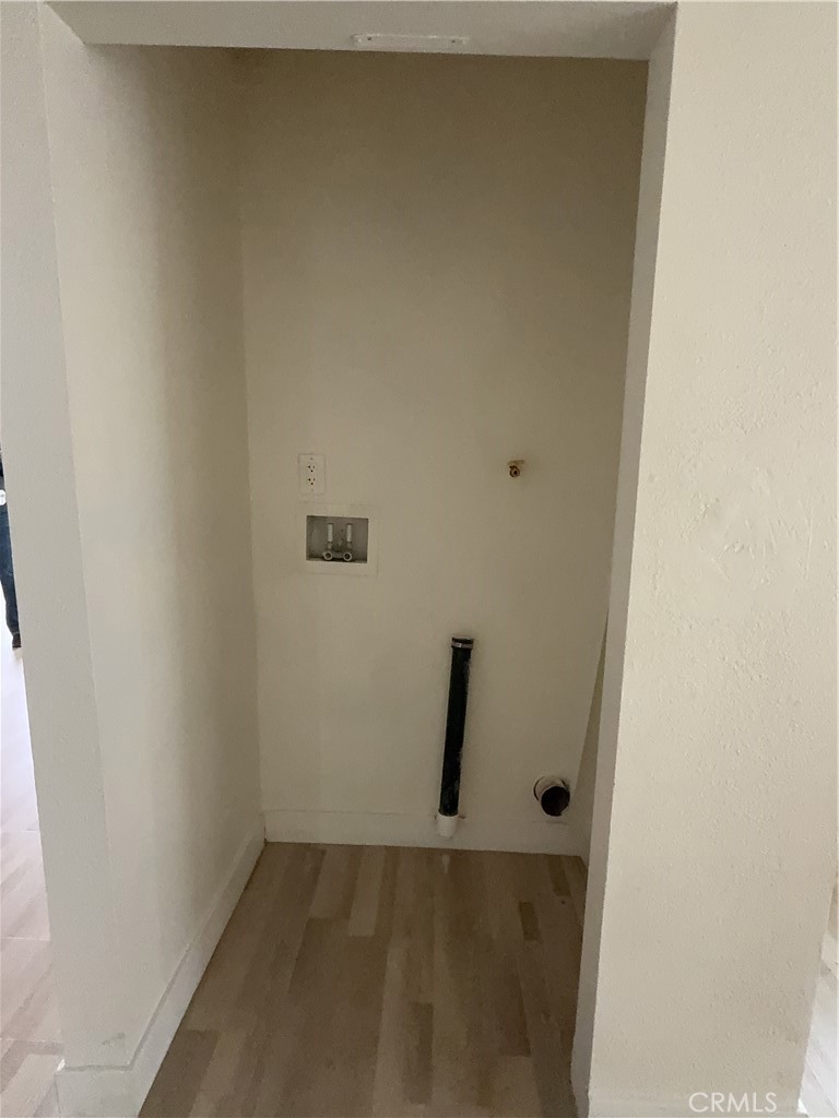 139 North Palm Avenue, Unit 1 Rialto, CA 92376 - Photo 10 of 23 Laundry