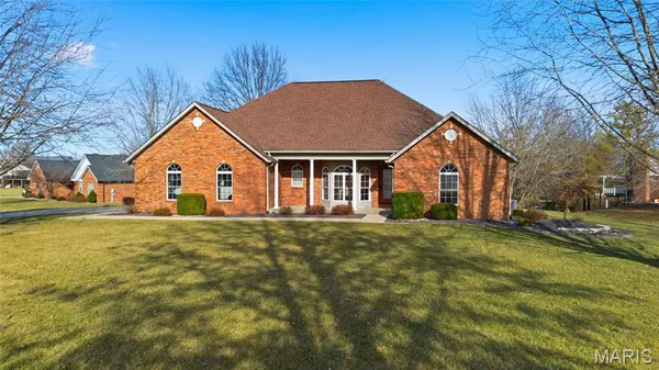 $564,900 | 4200 Laurel Oak Lane, Smithton, IL 62285