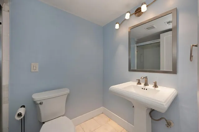 $199,000 | 915 Fulton Avenue, Unit 449, Sacramento, CA 95825