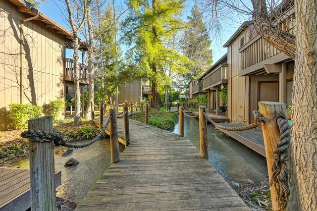 $199,000 | 915 Fulton Avenue, Unit 449, Sacramento, CA 95825