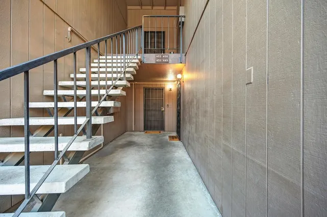 $199,000 | 915 Fulton Avenue, Unit 449, Sacramento, CA 95825