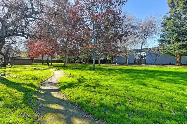 $199,000 | 915 Fulton Avenue, Unit 449, Sacramento, CA 95825