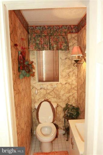4933 Sargent Road Northeast Washington, DC 20017 - Photo 4 of 26 Bath