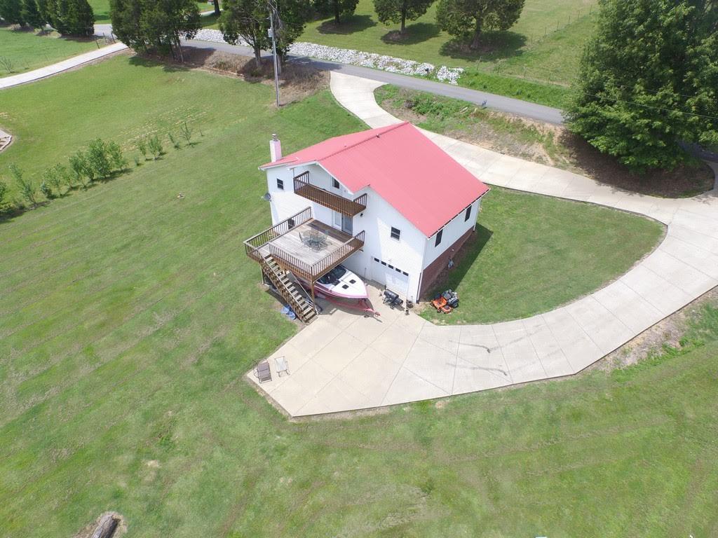 89 Spring Creek Road Waverly, TN 37185 - Photo 2 of 27 Gallery Image 2
