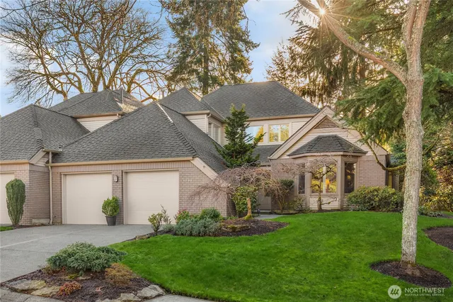$2,098,000 | 1708 Bellevue Way Northeast, Bellevue, WA 98004