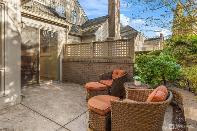 $2,098,000 | 1708 Bellevue Way Northeast, Bellevue, WA 98004