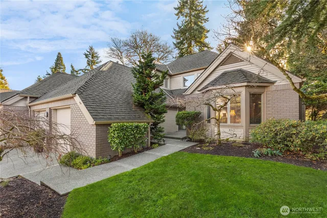 $2,098,000 | 1708 Bellevue Way Northeast, Bellevue, WA 98004