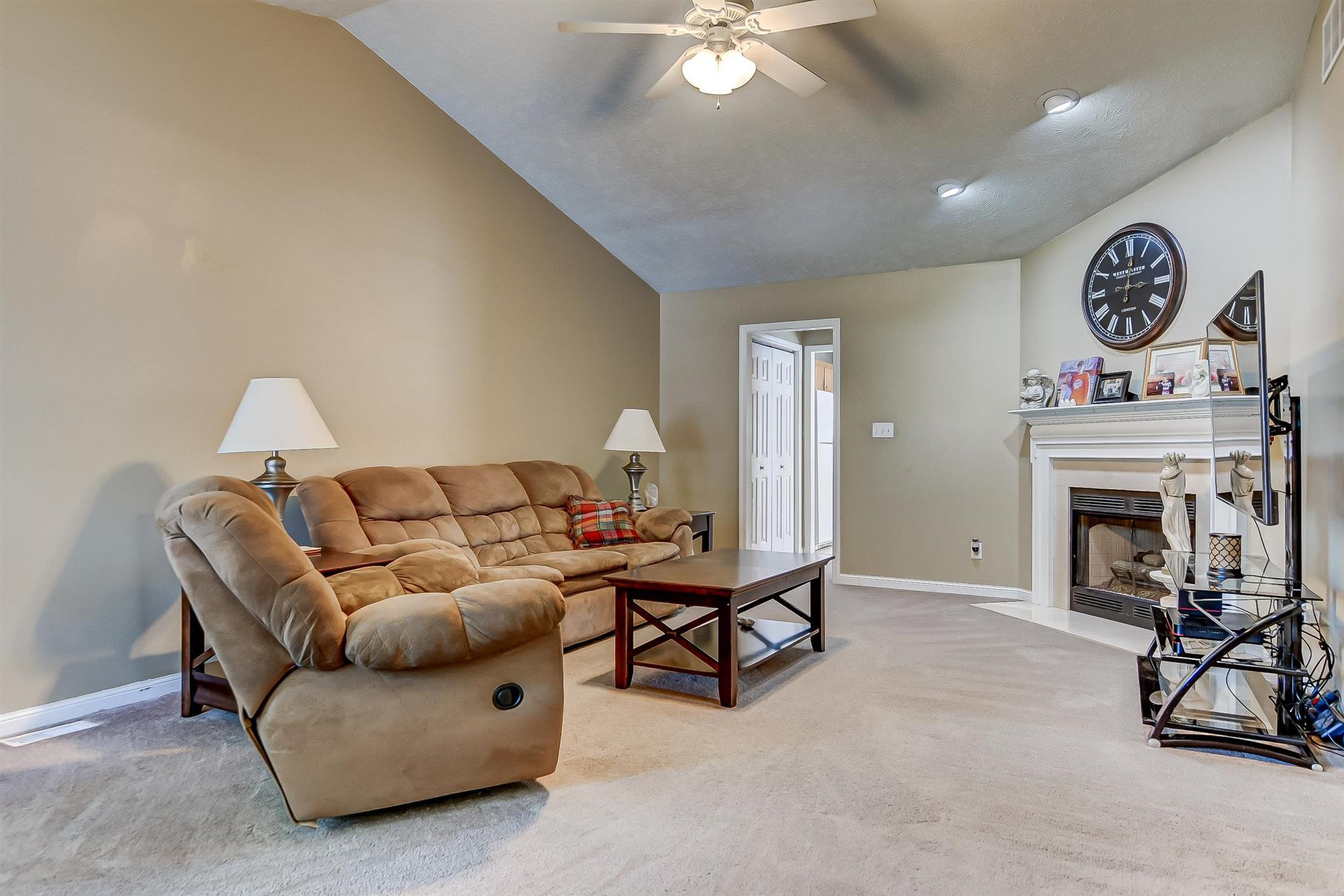 4309 Pickfair Road Springfield, IL 62703 - Photo 4 of 24