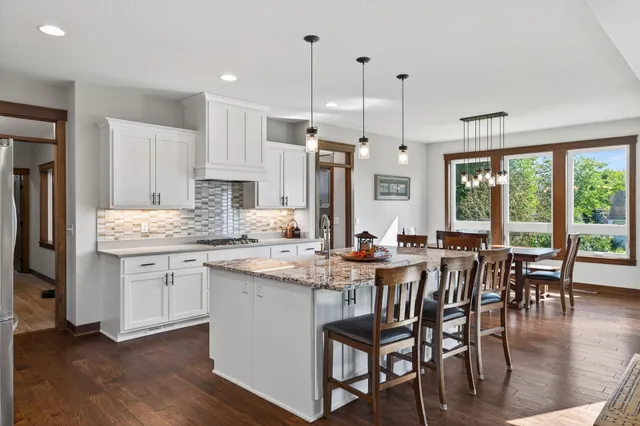 $850,000 | 1858 Laramee Lane, Hugo, MN 55038