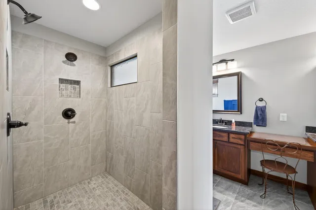 $850,000 | 1858 Laramee Lane, Hugo, MN 55038