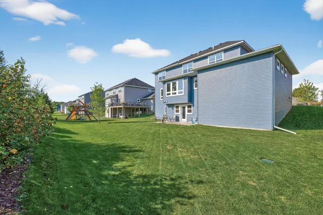 $850,000 | 1858 Laramee Lane, Hugo, MN 55038