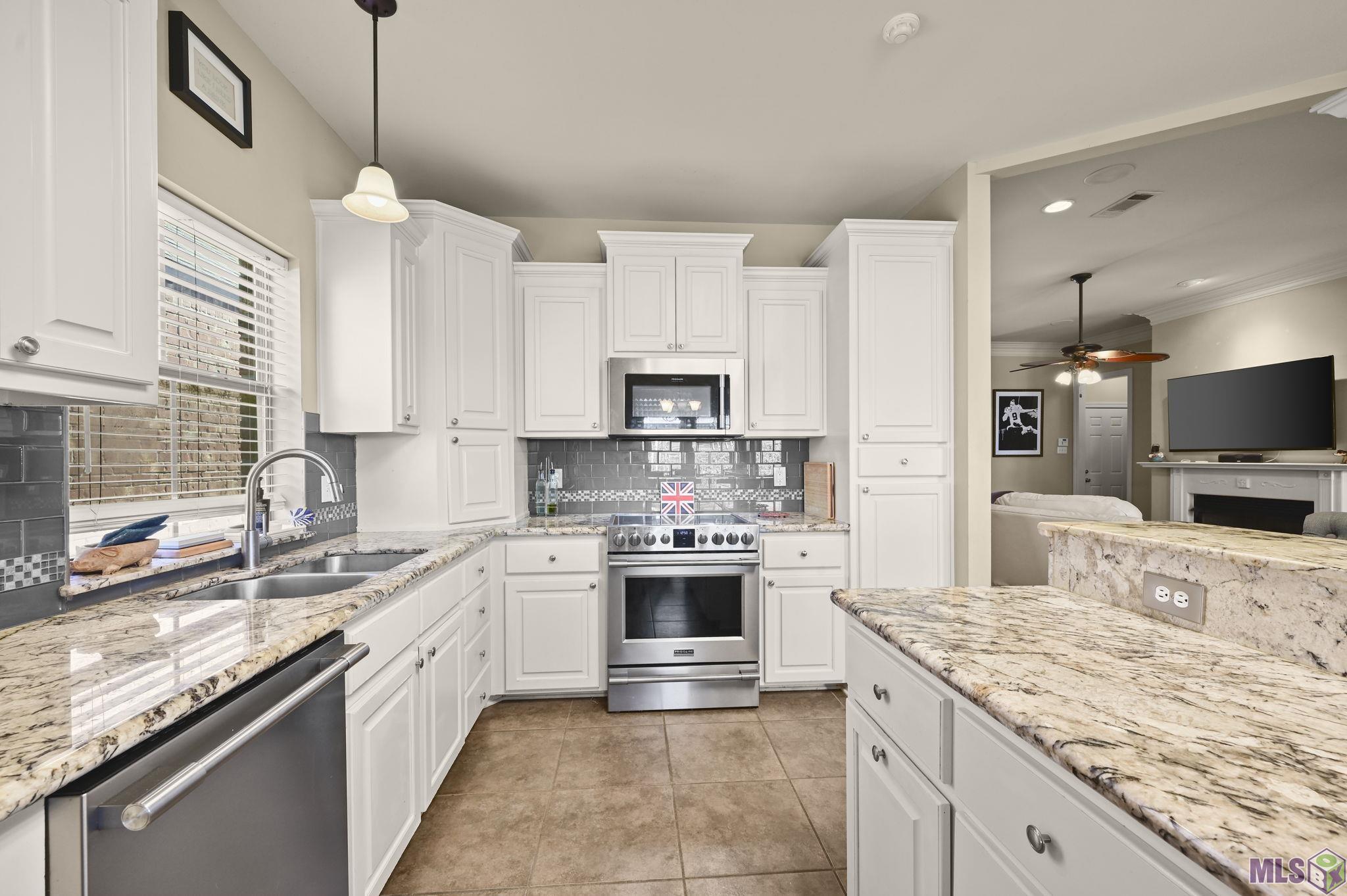 10837 Woodleaf Avenue Baton Rouge, LA 70816 - Photo 10 of 23