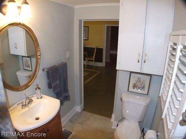 49 South Holcomb Road Clarkston, MI 48346 - Photo 17 of 25 All new plumbing and fixtures