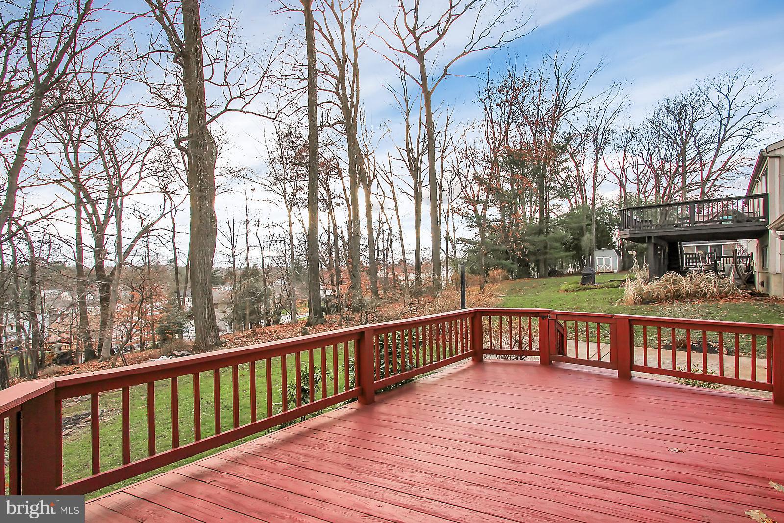 10879 Sandringham Road Cockeysville, MD 21030 - Photo 25 of 30 Spacious Deck!