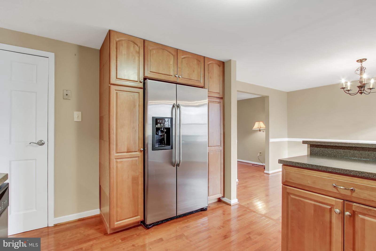 10879 Sandringham Road Cockeysville, MD 21030 - Photo 8 of 30 Stainless appliances