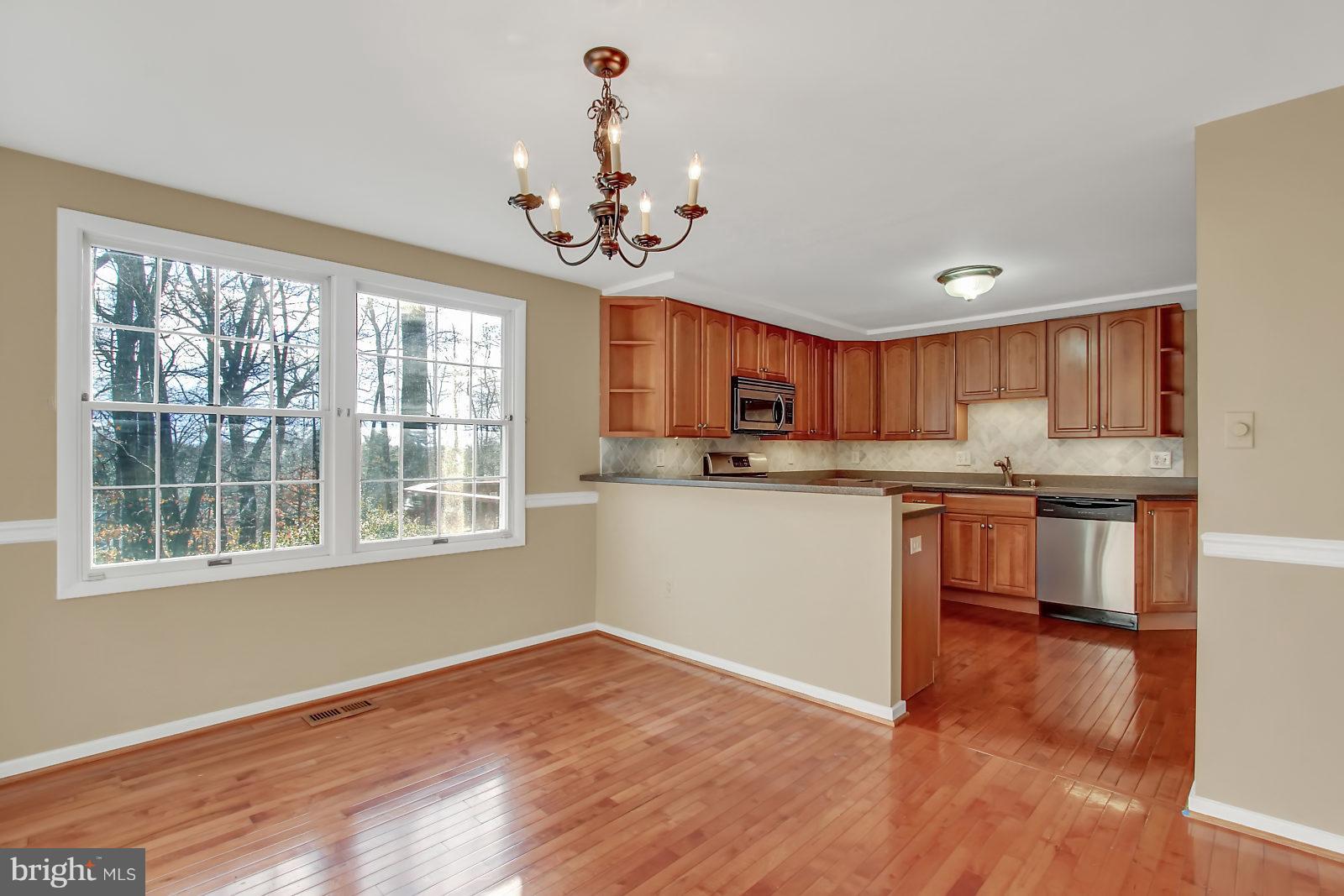 10879 Sandringham Road Cockeysville, MD 21030 - Photo 9 of 30 Bright, open design plan!