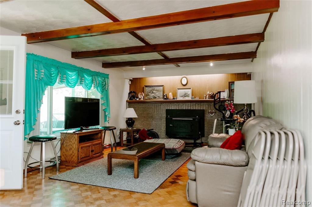 2472 Miller Road Metamora, MI 48455 - Photo 9 of 32