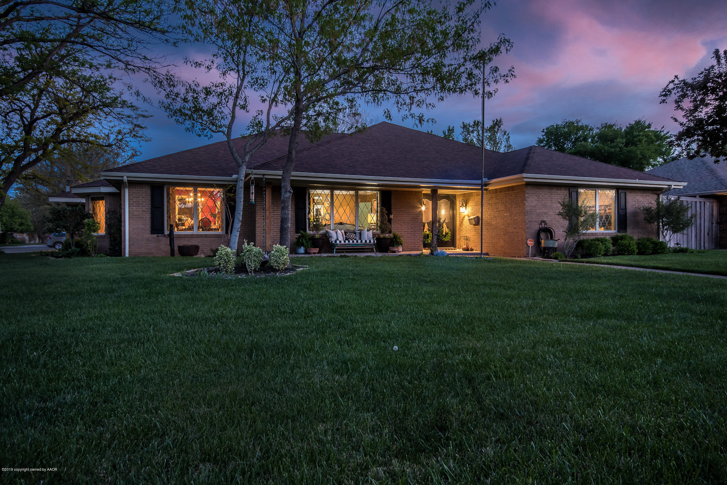 6301 Gainsborough Road Amarillo, TX 79106 - Photo 1 of 37 Front Twilight (2)