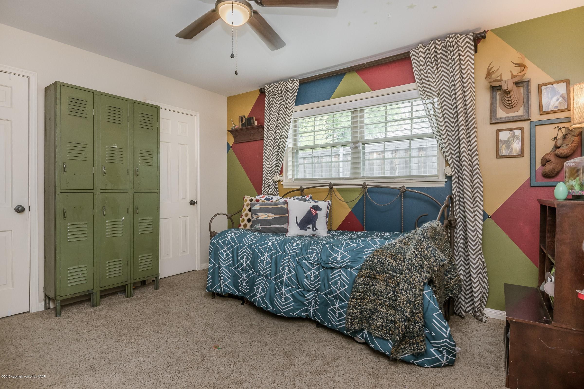 6301 Gainsborough Road Amarillo, TX 79106 - Photo 29 of 37 027_3rd Bedroom