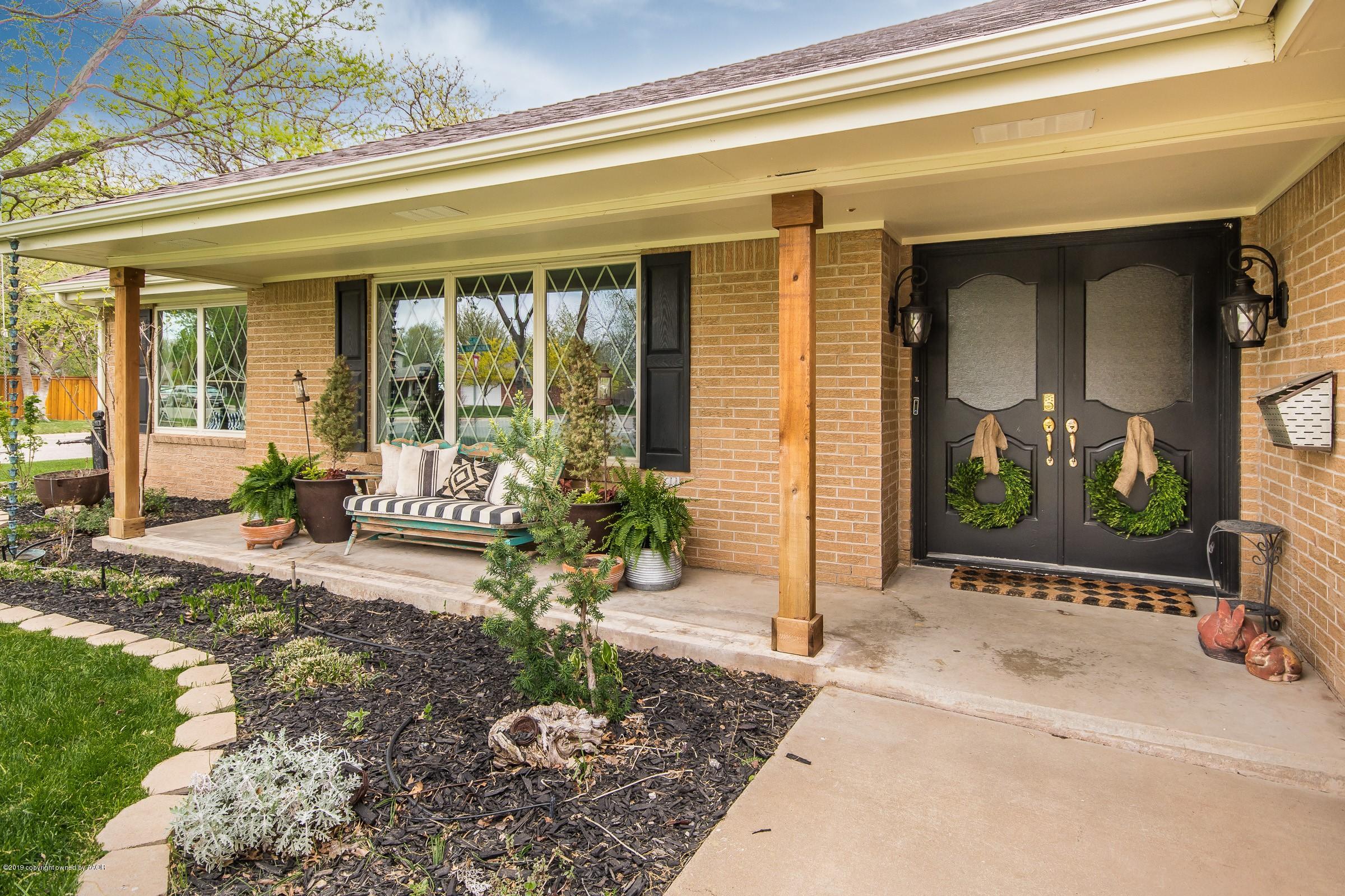 6301 Gainsborough Road Amarillo, TX 79106 - Photo 4 of 37 003_Front-2
