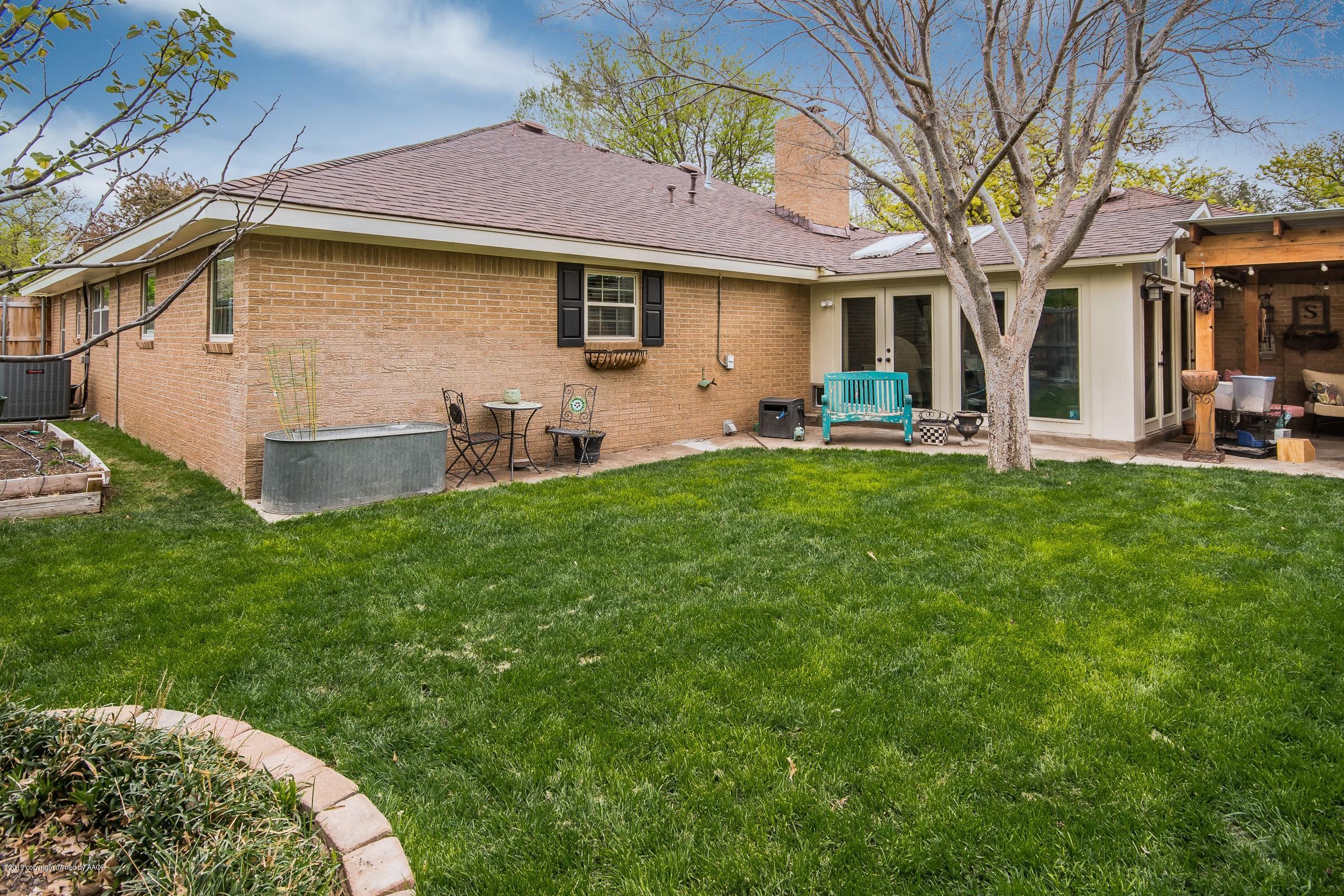 6301 Gainsborough Road Amarillo, TX 79106 - Photo 34 of 37 032_Back Yard-2